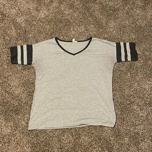 Baseball tee